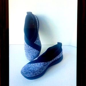 Fitflop Black & White Uberknit Flat
